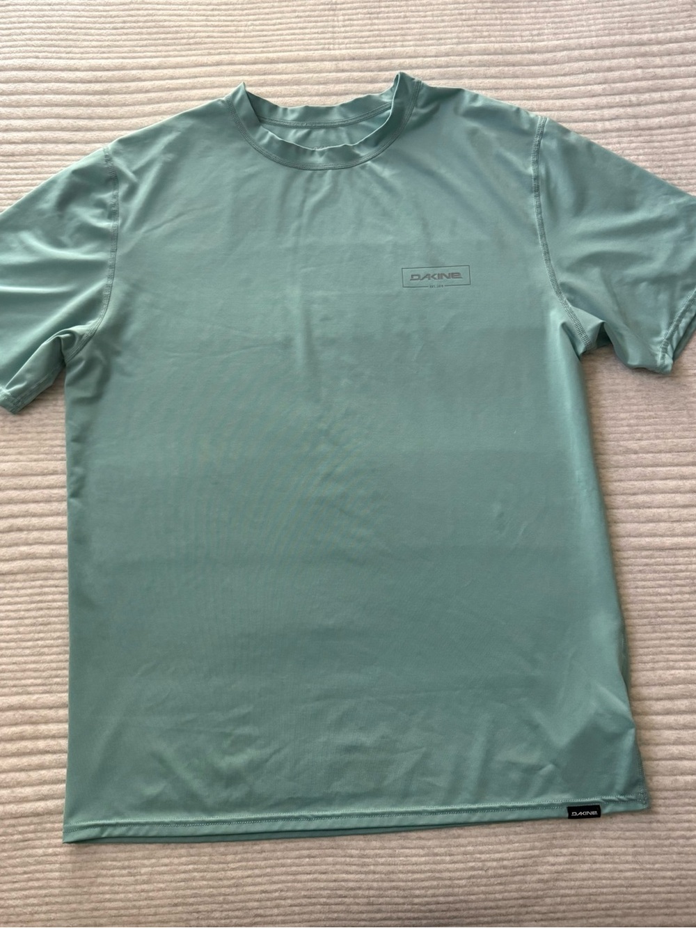 Dakine Mens XL Seafoam Green UPF 50 Short Sleeve Rash Guard Surf Swim Shirt Tee